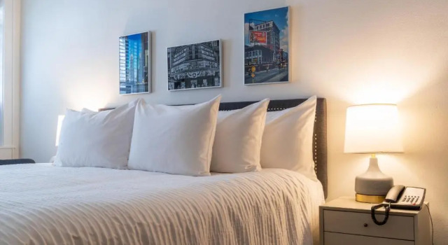 Номер Premier The Plaza Hotel - Milwaukee