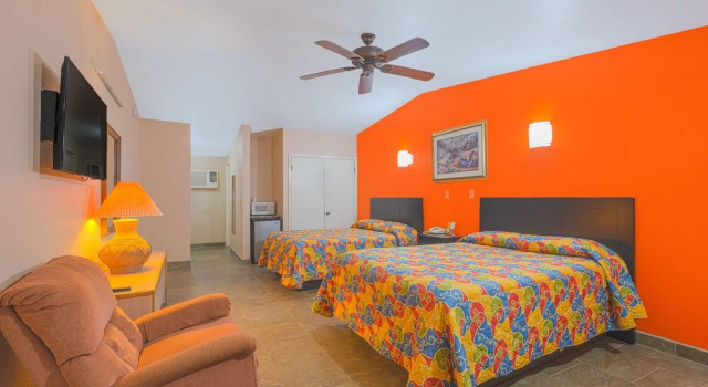 Vali Ho Motel By OYO Weslaco Mercedes, Забронировать Мотель СПА-отели Rio Grande Valley, SPA-услуги