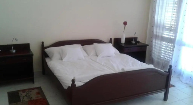 Апартаменты Napsugár Apartman