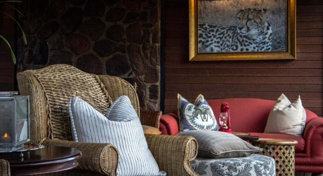 Camp Ndlovu, Buchen Sie Hotel Waterberg District Südafrika