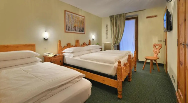 Трёхместный номер Standard Hotel Loredana