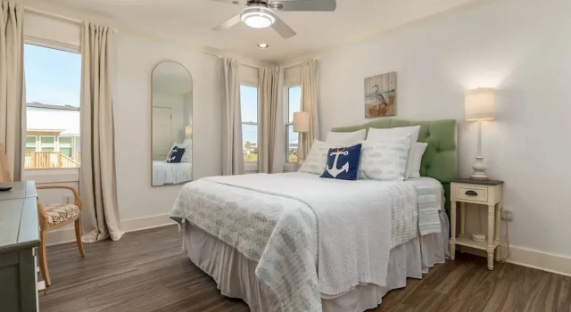 Feelin' Salty - 107 Quebec 4 Bedroom Home by RedAwning, Забронировать Дом для отпуска Дофин-Айленд 