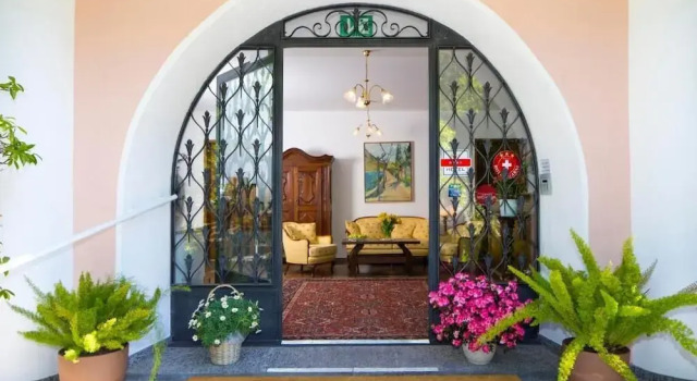 Garni Elena, Prenota Hotel Hotel a Canton Ticino con piscina, Piscina