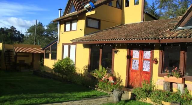 Casa Pernia, Book Hotel La Calera Cundinamarca