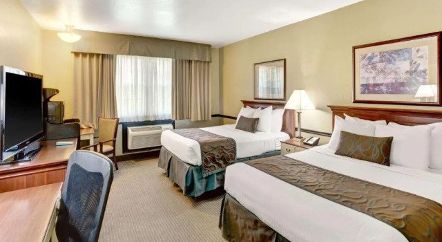 Четырёхместный номер Standard Provo River Inn