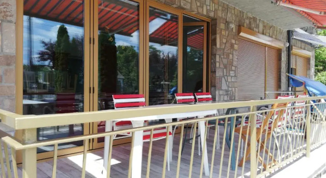 Апартаменты Boathouse Balatonlelle with Sauna and Salt Room