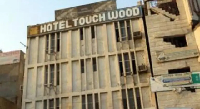 Touchwood, Забронировать Отель Джамму Джамму и Кашмир