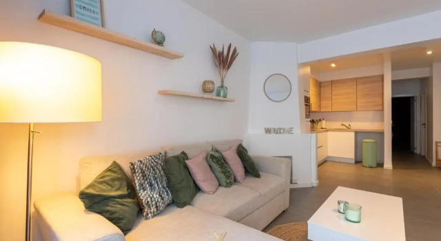 Spacious apartment closeby the sea and city center, Ijzerstraat 9, Забронировать Апартаменты/квартира Апартаменты Остенде, рядом с Leopoldpark, Апартаменты/квартира