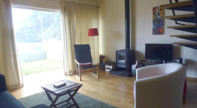 Коттедж с 2 комнатами CASAS MARE , Ponta Delgada, Madeira