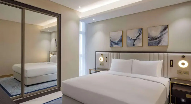 Люкс c 1 комнатой с видом на море Hilton Bahrain City Centre Hotel & Residences