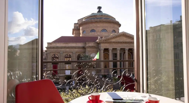 Апартаменты Superior Palazzo Sovrana Serviced Luxury Apartments