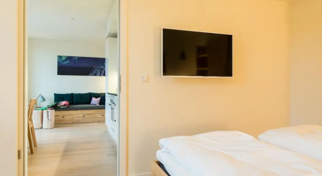 StayPlus Modern Apt Rooftop Terrace