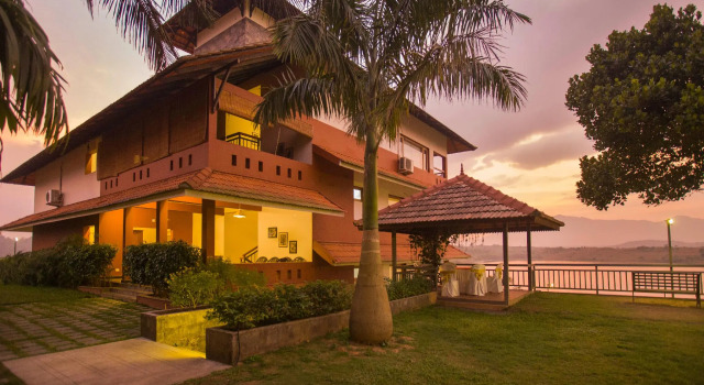 Vistara Resort