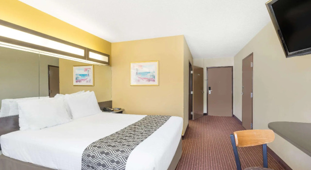 Двухместный номер Standard Microtel Inn by Wyndham Bowling Green