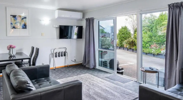 Четырёхместный номер Standard с 2 комнатами Dunrovin Motel