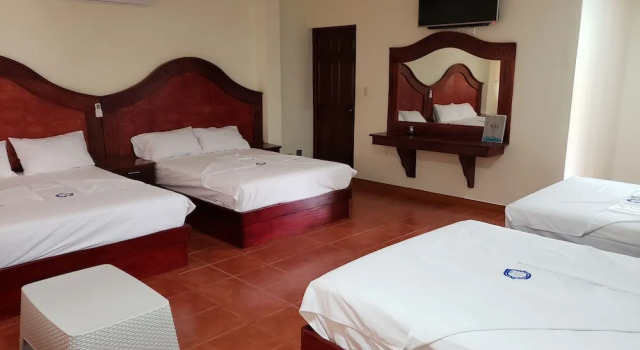 Шестиместный номер Standard Hotel Real Costa Inn