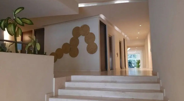 Апартаменты 1 Br Steps From the Beach Roof w Ocean View