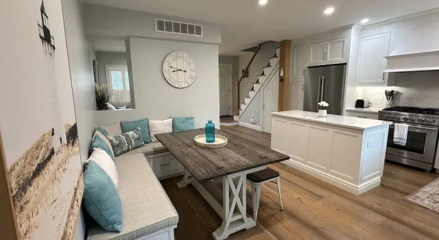 Коттедж Beautifully Renovated 2 Bed 2 Bath Private Home