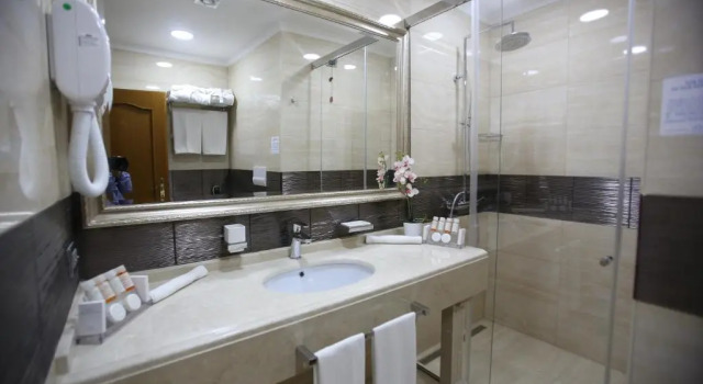 Двухместный номер Standard с балконом Grand Hotel & Spa Tirana
