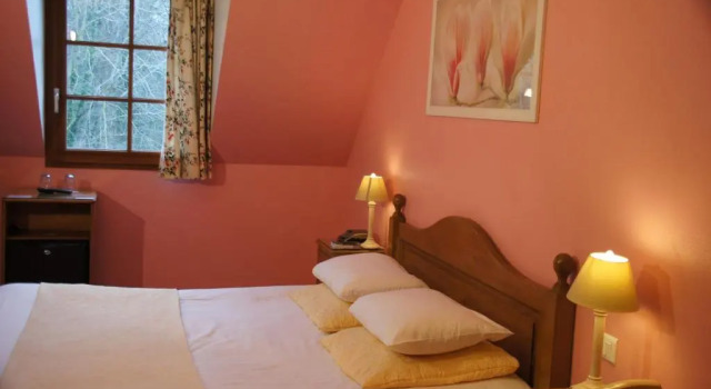 Двухместный номер Standard Best Western Le Moulin Aux Draps