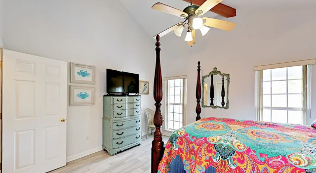 6727 Driftwood Dr Home 4 Bedrooms 3 Bathrooms Home, Varaa Lomakoti Huvilat kohteessa Alabama, Villa