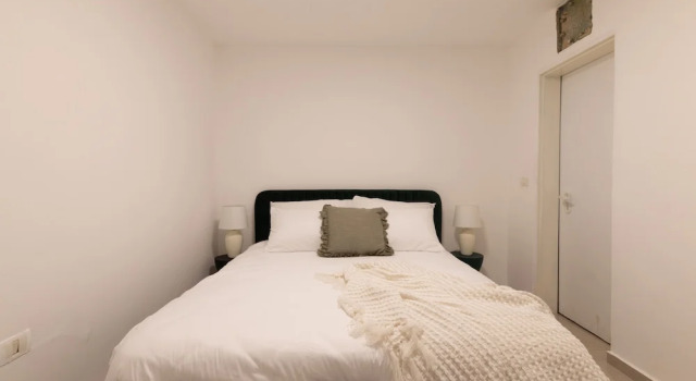Huge & Lovely Unit 2BR 2BT By the beach, Prenota Villa Cottage a Center District Israel, Cottage