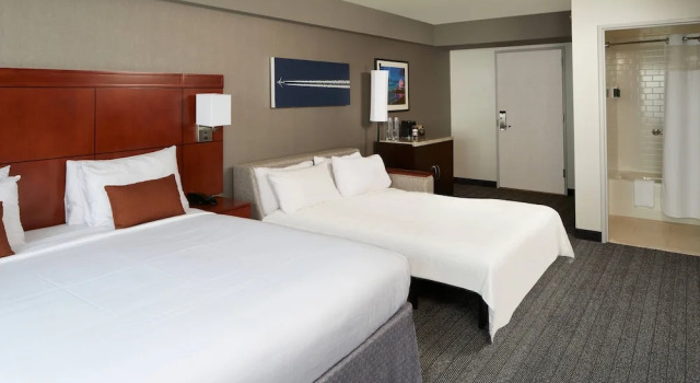 Двухместный номер Courtyard by Marriott Los Angeles LAX / Century Boulevard