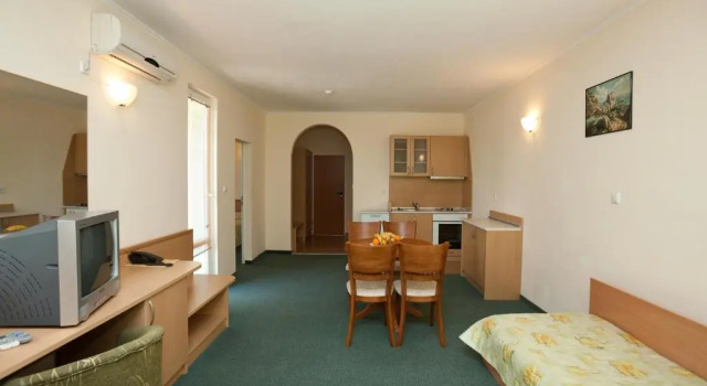 Апартаменты Sunny Day Club Hotel