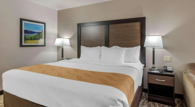 Quality Inn & Suites South Fork - Wolf Creek, Rezerwuj Hotel Hotele w South Fork z parkingiem, Parking