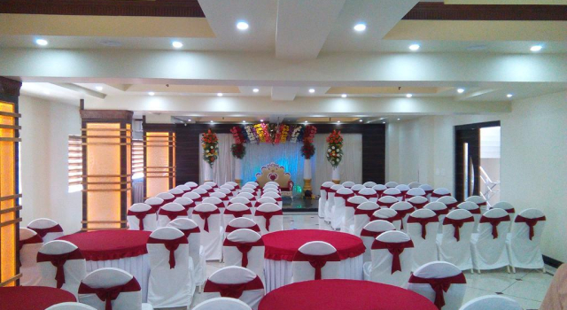 Jai Maata Grandeur, Rezervovat Hotel Hotely v Bangalore s parkováním, Parkování