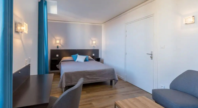 Люкс Comfort CitHotel Le Regina Bordeaux Gare Saint-Jean