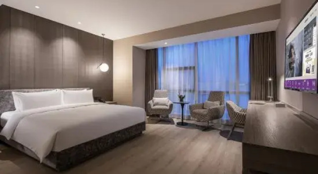 Люкс Deluxe Mercure Shanghai Hongqiao South