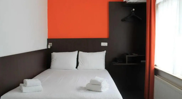 Двухместный номер Standard с балконом Hotel Oranjeoord