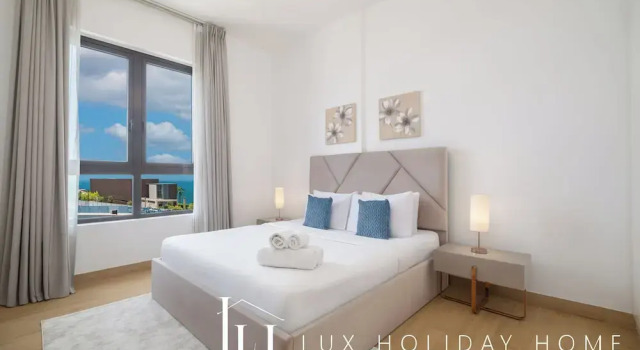 LUX  The La Mer Sea View Suite 3