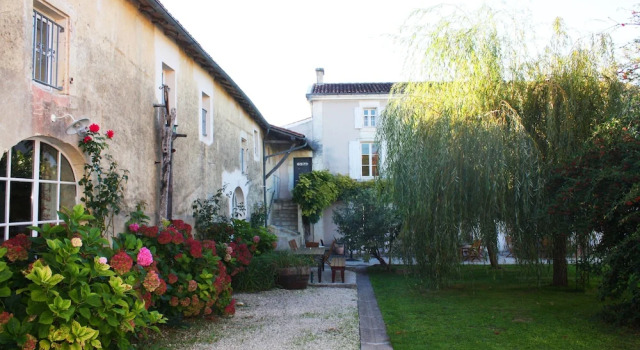 Domaine de la Laigne, Rezerwuj Hotel Hotele w Charente-Maritime z basenem, Basen