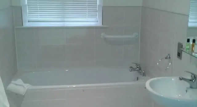 Номер Comfort Cambridge Hotel Waterfront