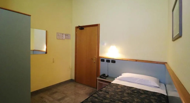 Одноместный номер Standard Hotel SABO