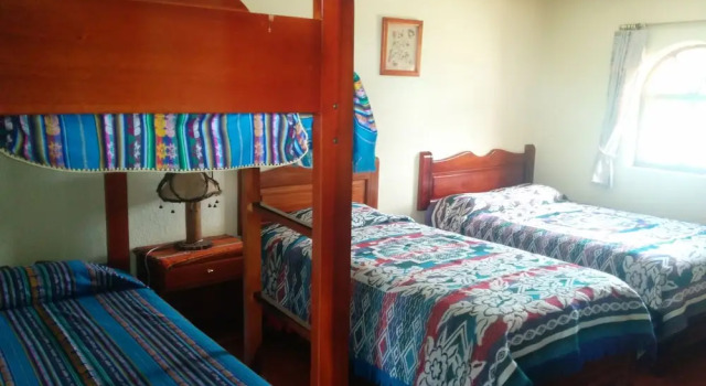 Hostal Curiñan, Book Hostel / Vandrerhjem Otavalo Imbabura