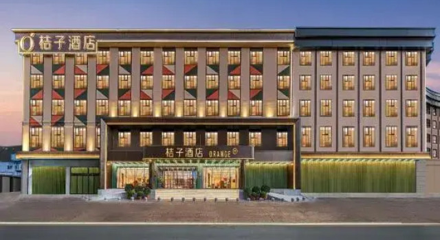 Orange Hotel (Kunming Changhong West Road Huayang Home Furnishing Plaza Branch), Rezerwuj Hotel Hotele w Kunming z parkingiem, Parking