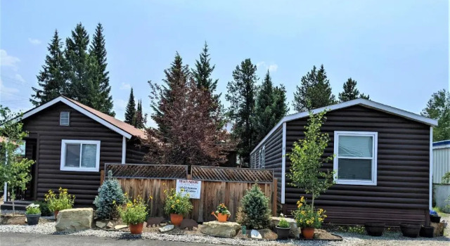 9-W Cabins, Varaa Hotelli West Yellowstone 