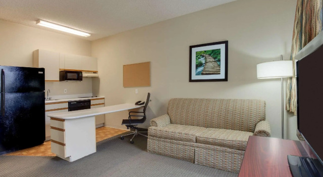 Двухместный люкс MainStay Suites at PGA Village