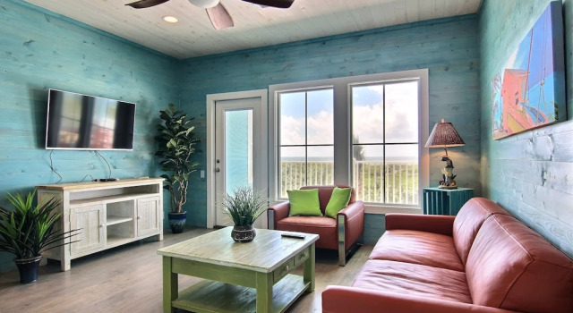 Gulfwaters Beachfront Resort 101/102 - 12 Br Home
