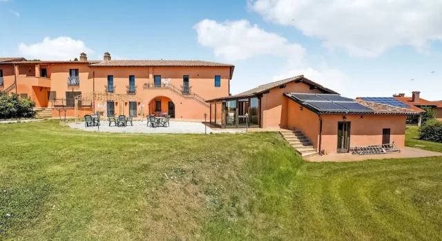 Vibrant Holiday Home in Castiglione del Lago