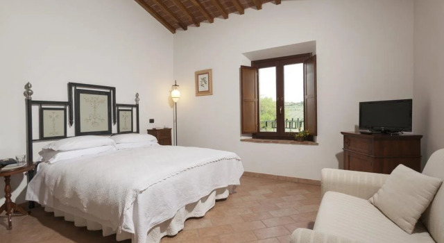 Agriturismo La Collina, Забронировать Отель Отели Валь д’Орча с бассейном, Бассейн