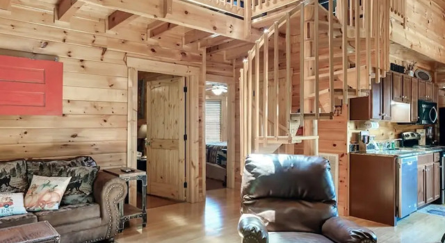 Yurt I Game Room Hot Tub I Sleeps 8 I 2BR 2BA