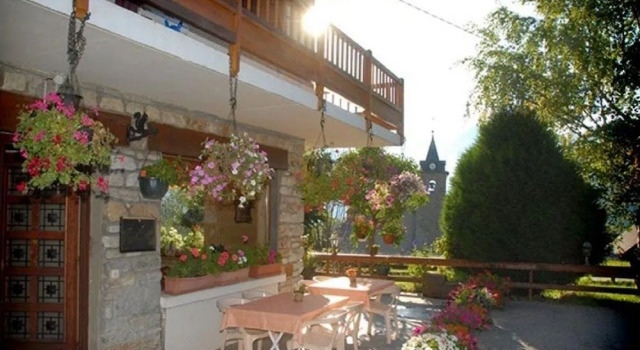 Hotel Restaurant Le Grillon, Rezerwuj Hotel Villarembert Les Sybelles