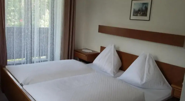 Двухместный номер Standard с балконом Hotel Kristall