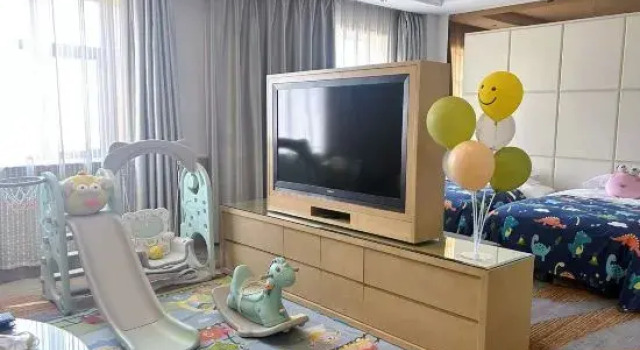 Rodzinny suite JJ Sun