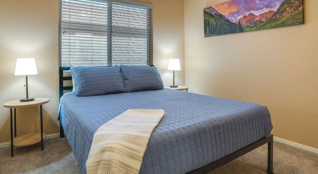 Коттедж Bright Peoria Home w/ Gas Grill & Fire Pit!