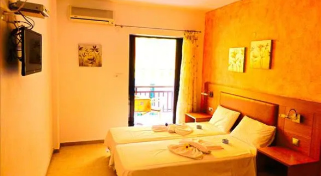 Maik Apartments, Book Apartment  